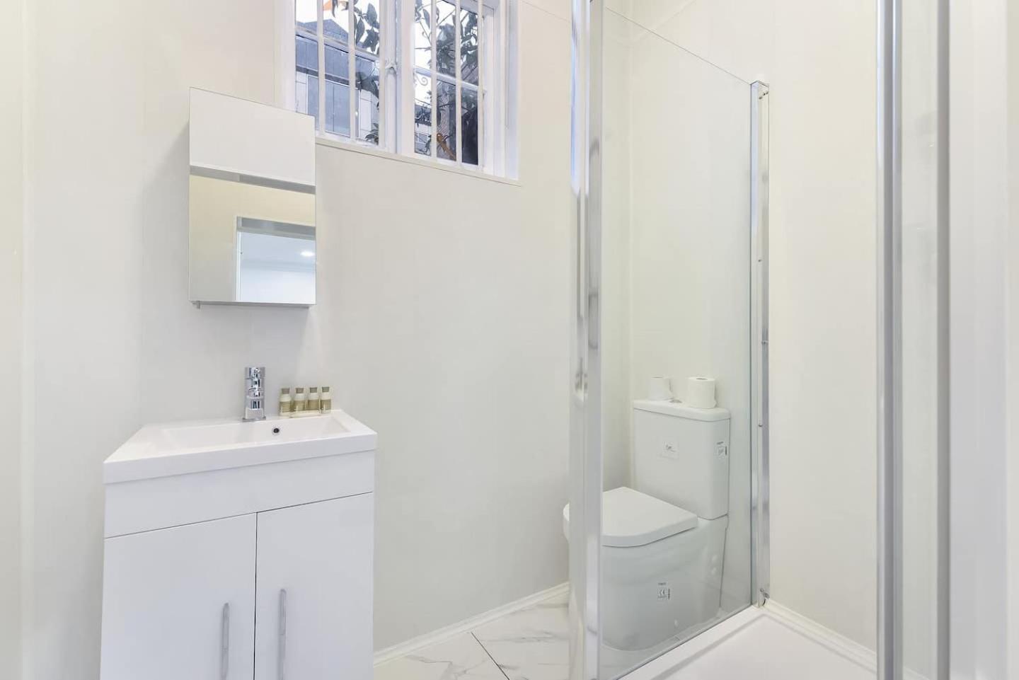 2 Bed Piccadilly Apartment 2 London Exterior foto